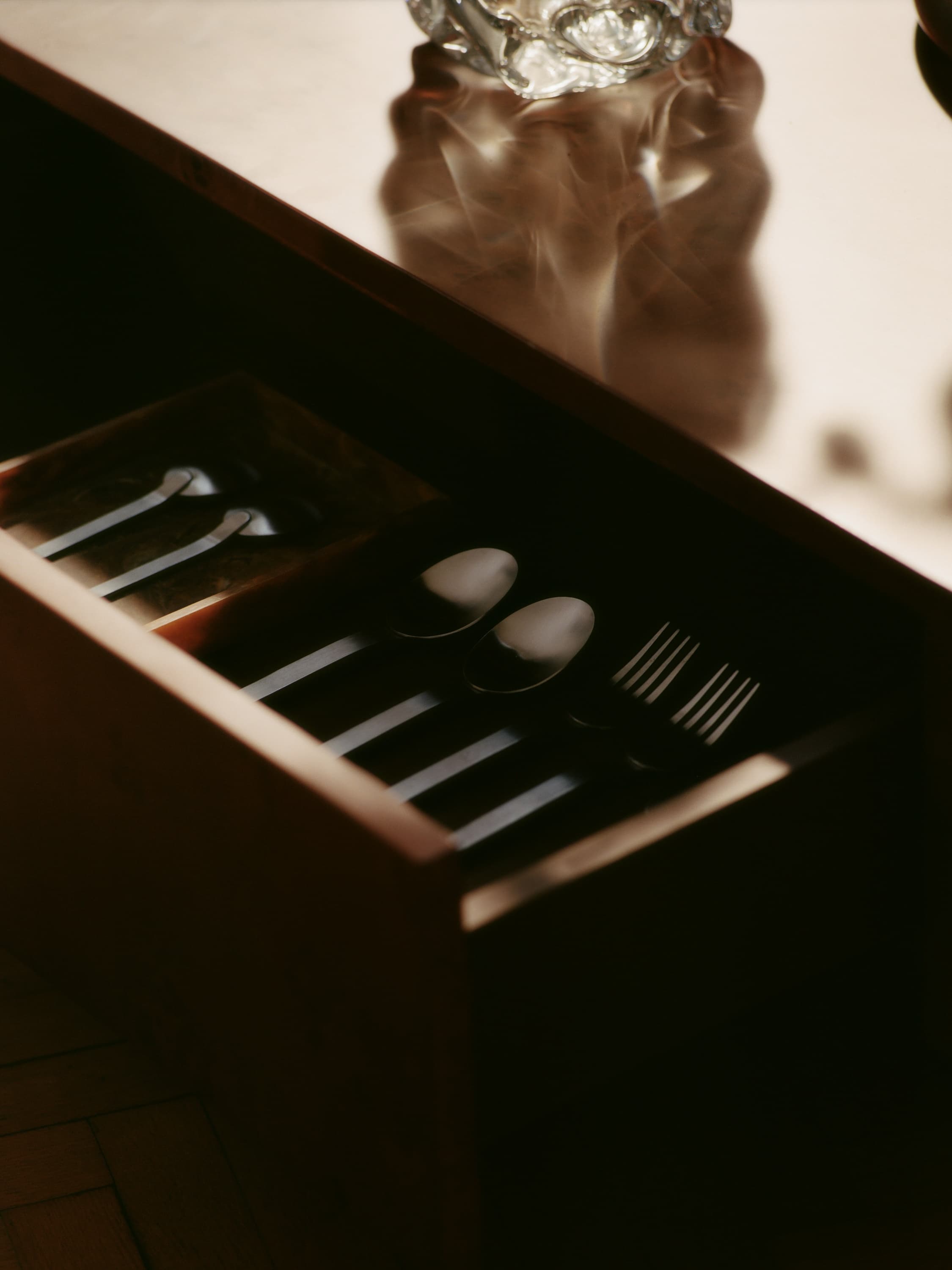 Sofabord Burl med Oppbevaring – Dark Stained