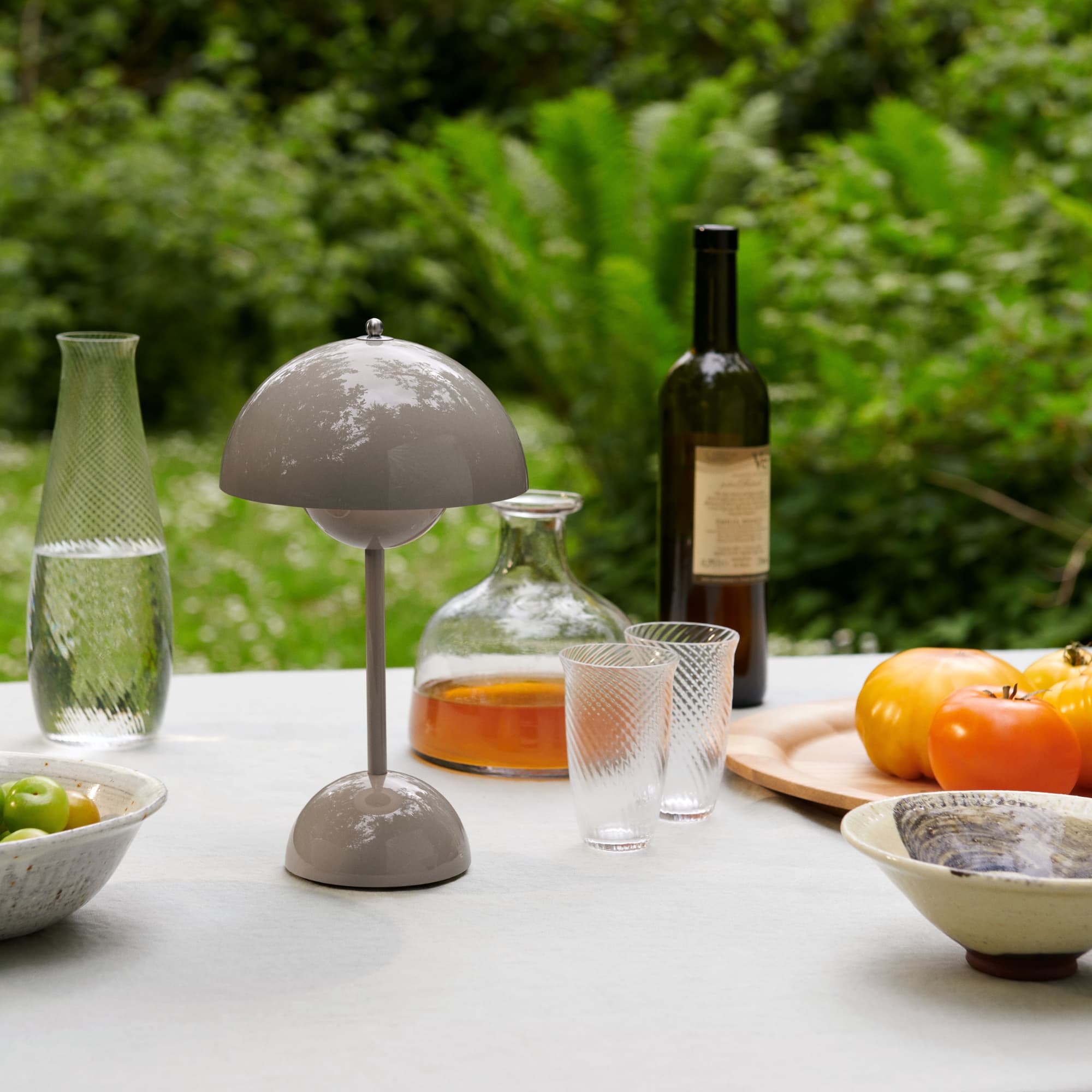 Flowerpot VP9 Oppladbar Lampe Grey Beige