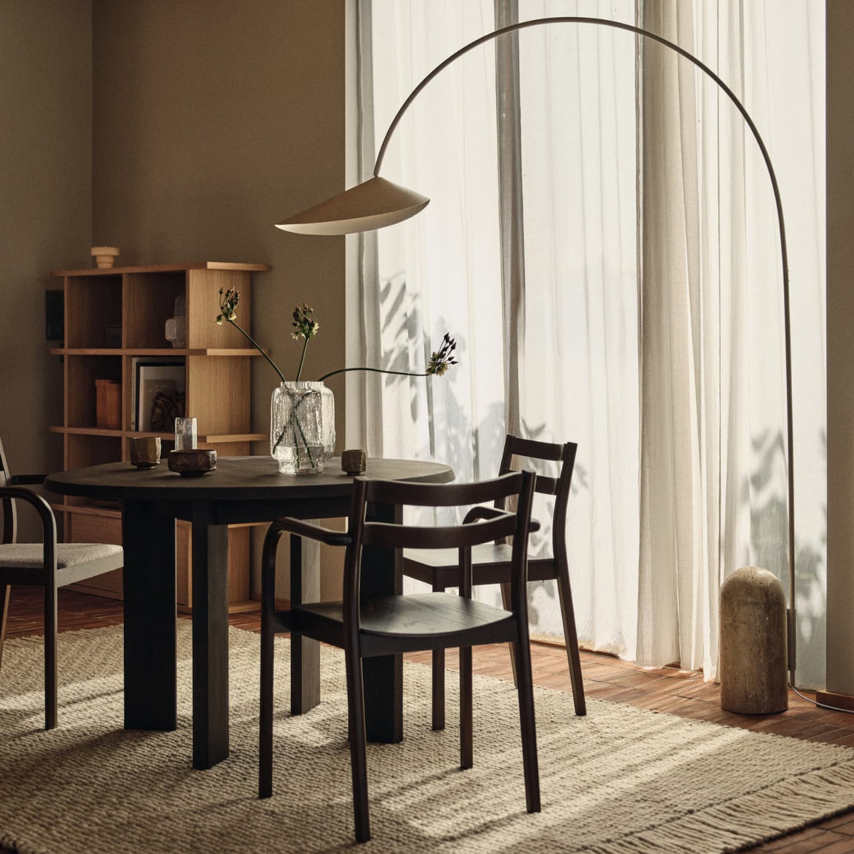 Gulvlampe Arum Arched