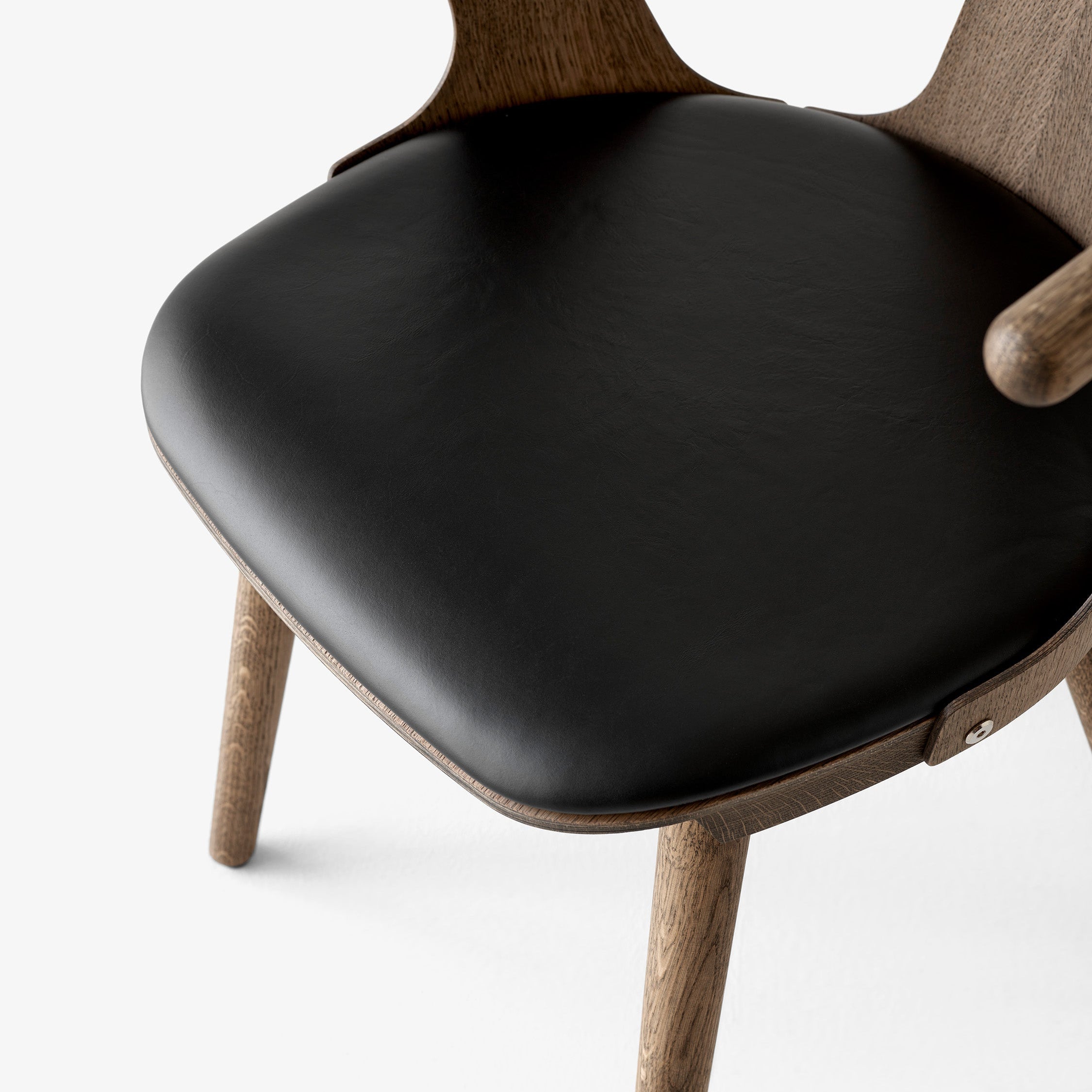 2 stk | In Between Stol SK2 Røkt Eik/Svart Skinn