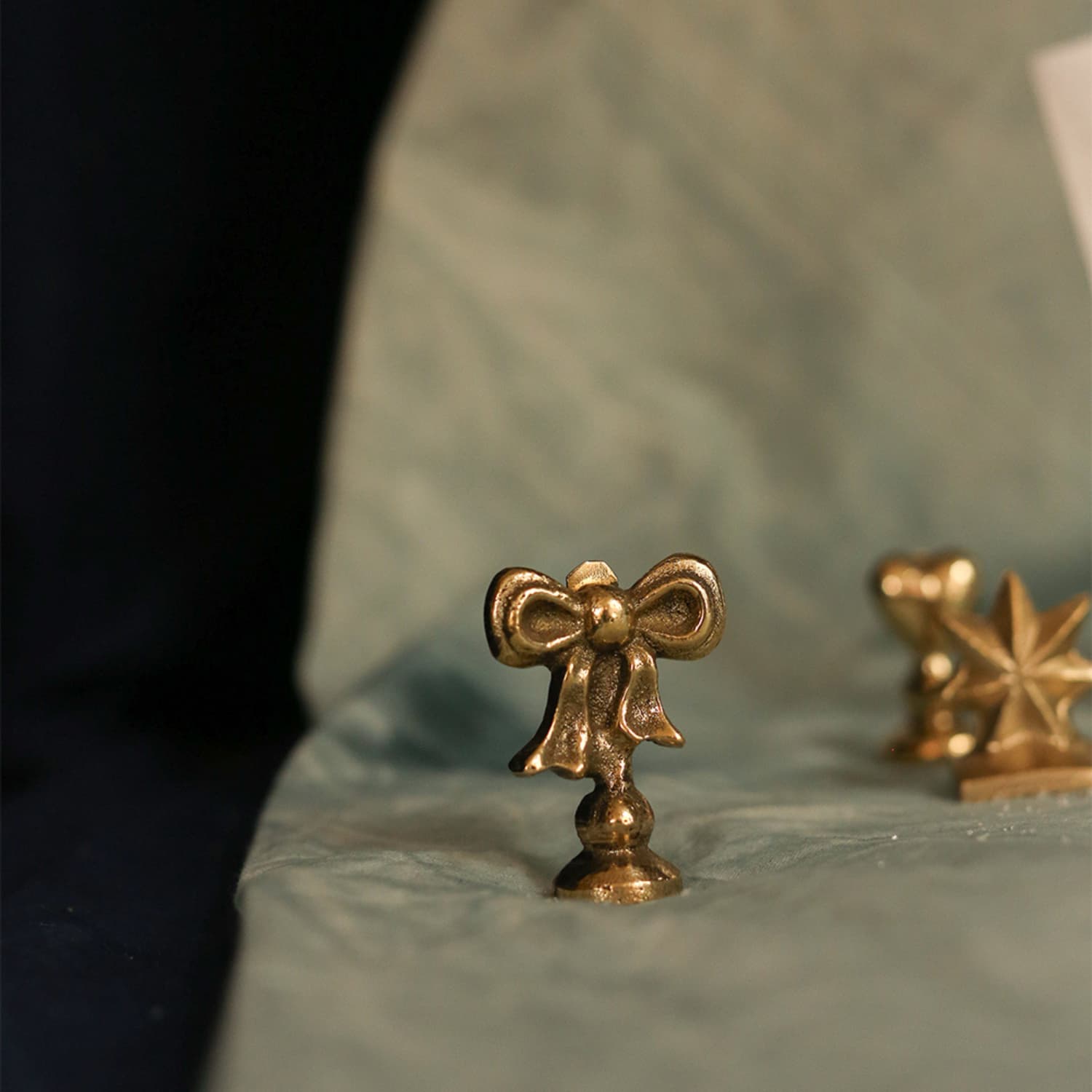 Kortholder Bowie Bow