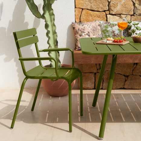 Stol Luxembourg m/armlener