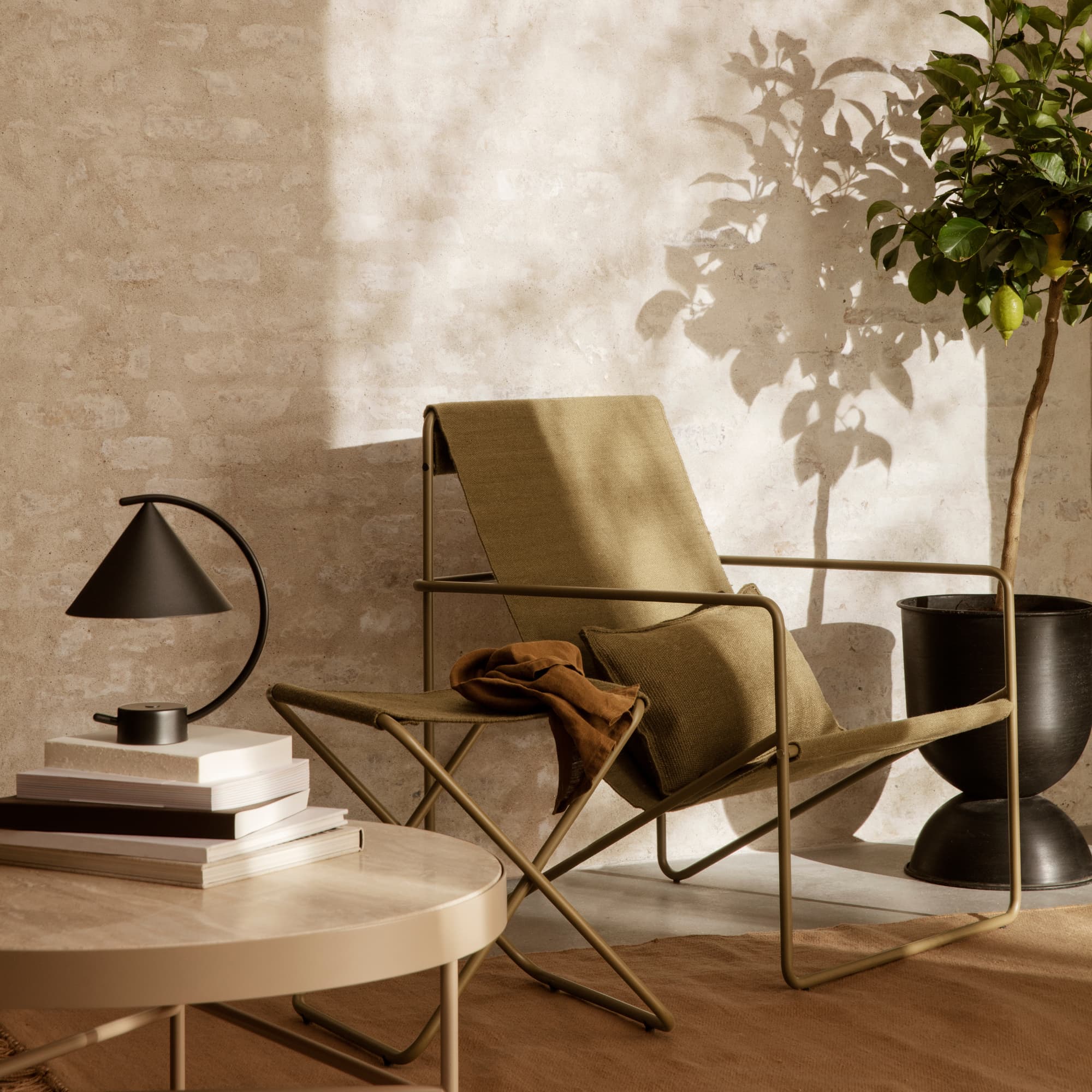 Loungestol Desert