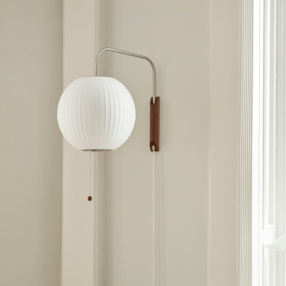 Vegglampe Nelson Ball