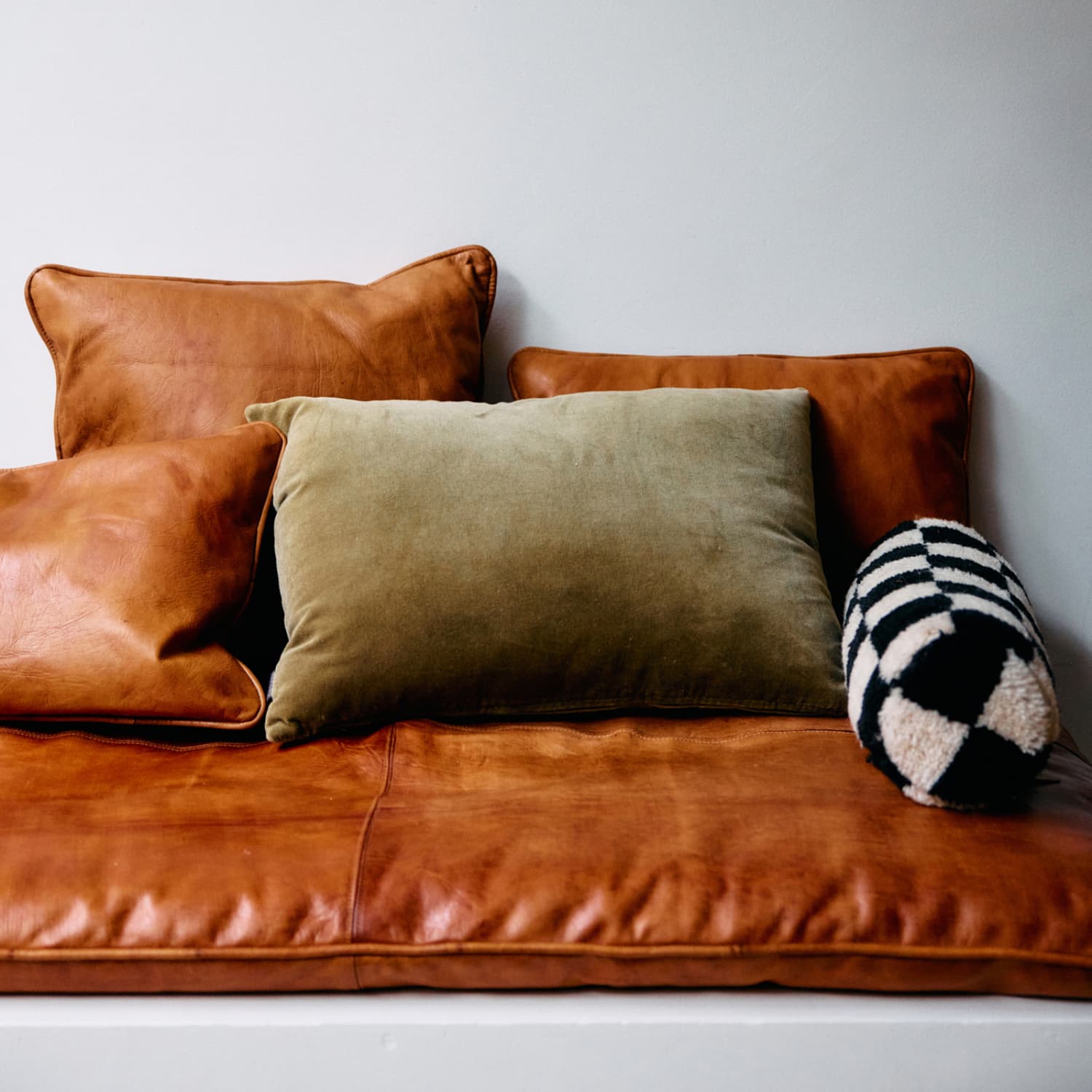 Pute Velvet Army Green 60x40