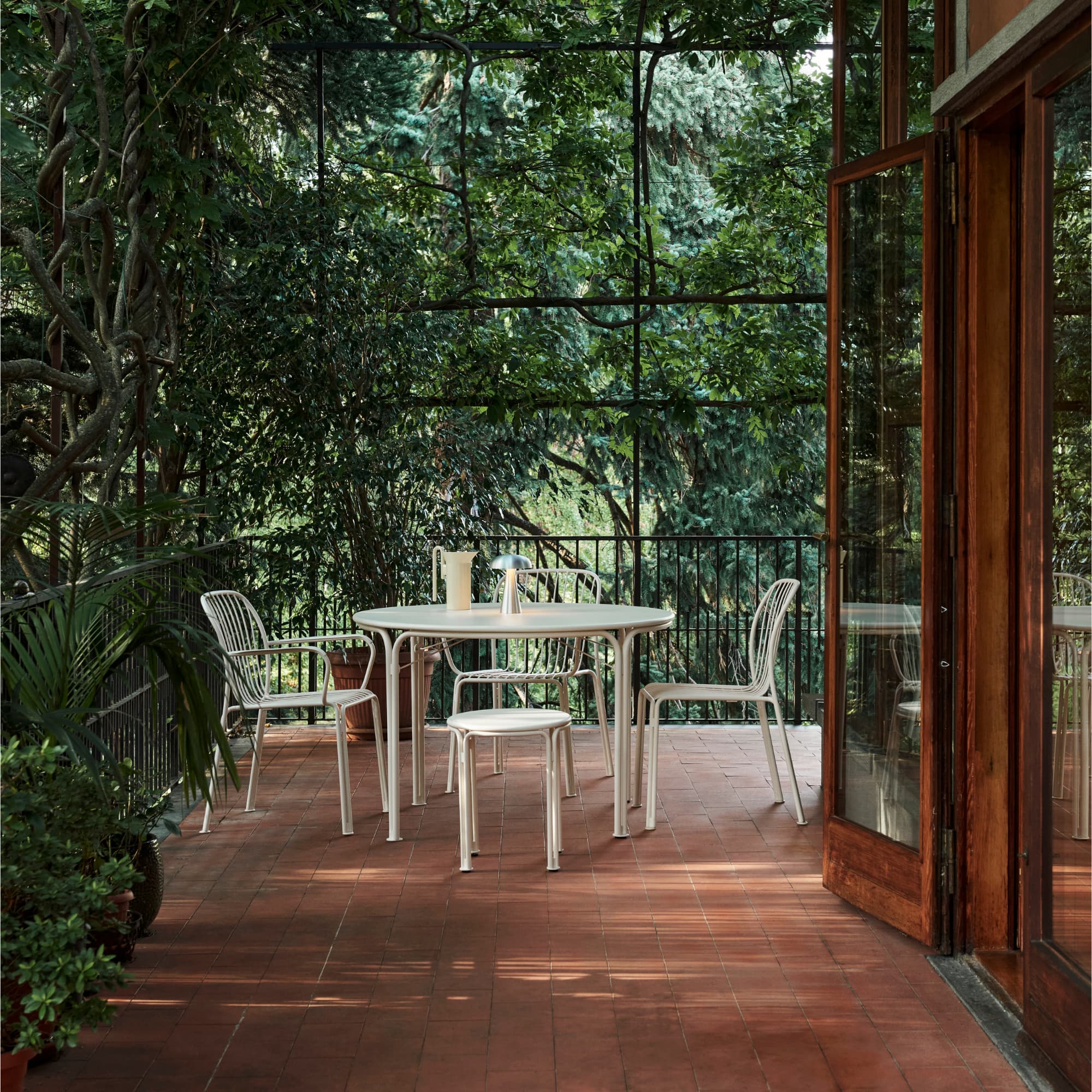 Utendørs Sidebord Thorvald SC102