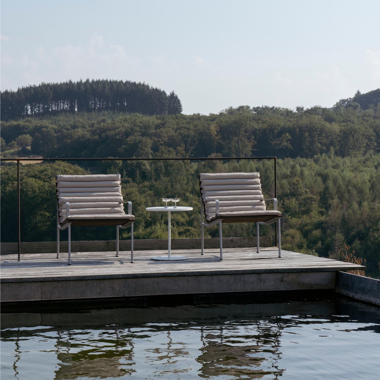Traverse Loungesol med Armlener