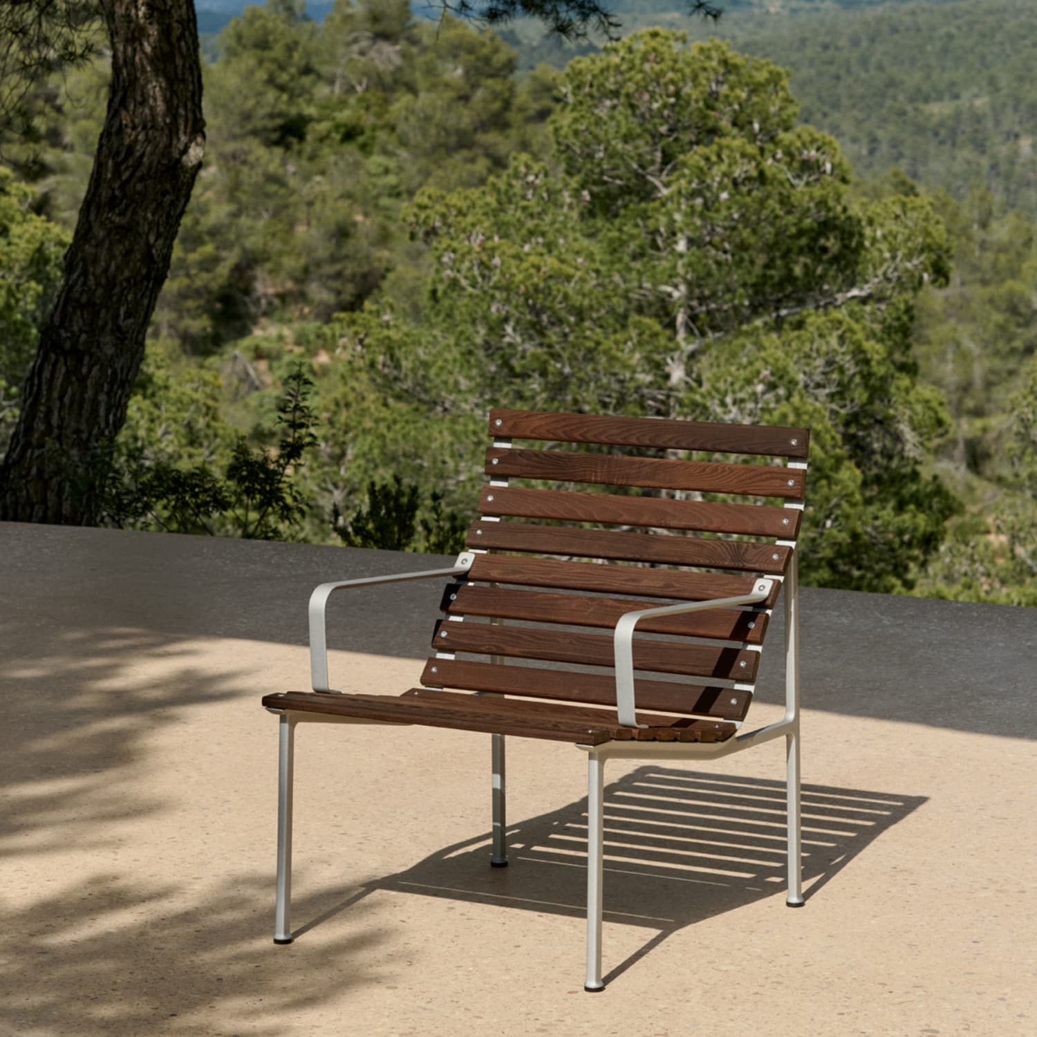 Traverse Loungesol med Armlener