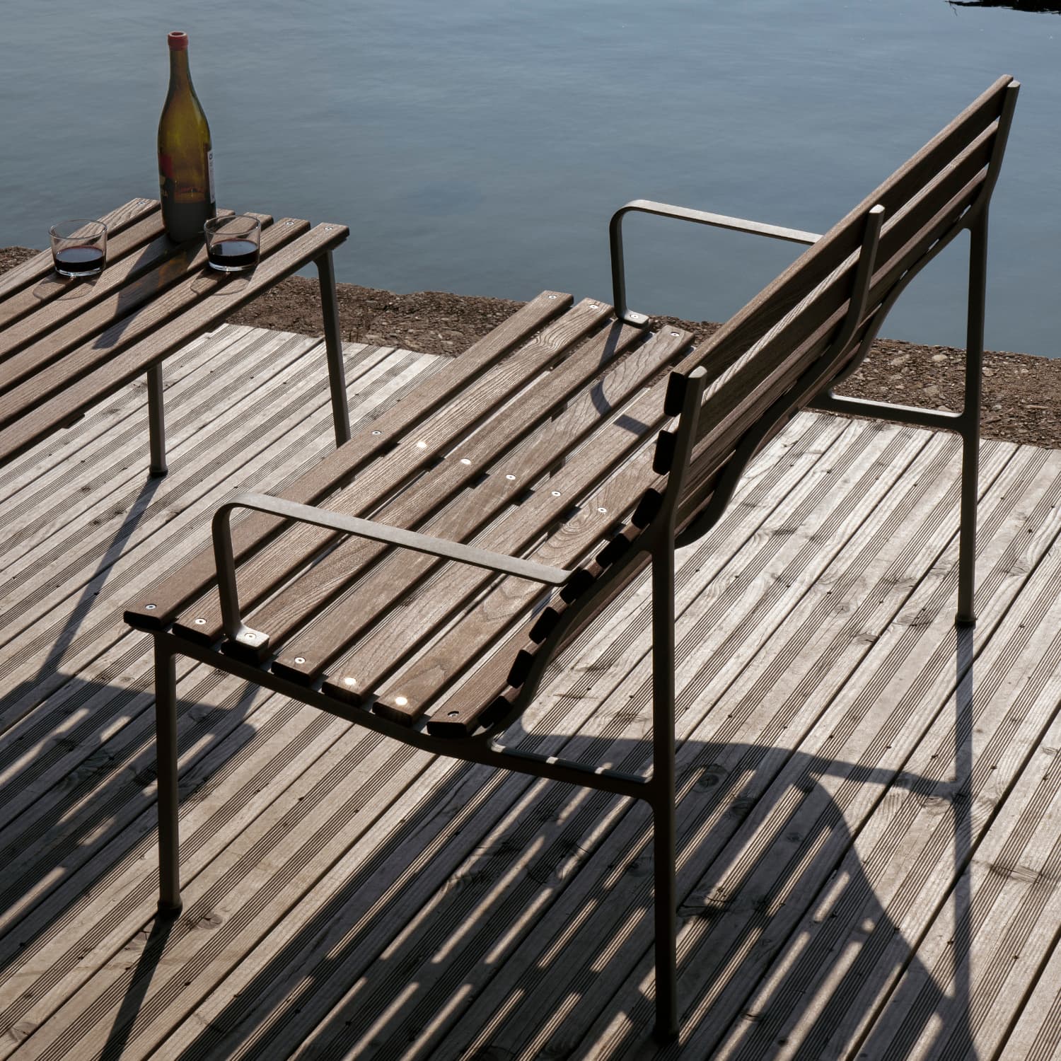 Traverse Loungebenk med Armlener