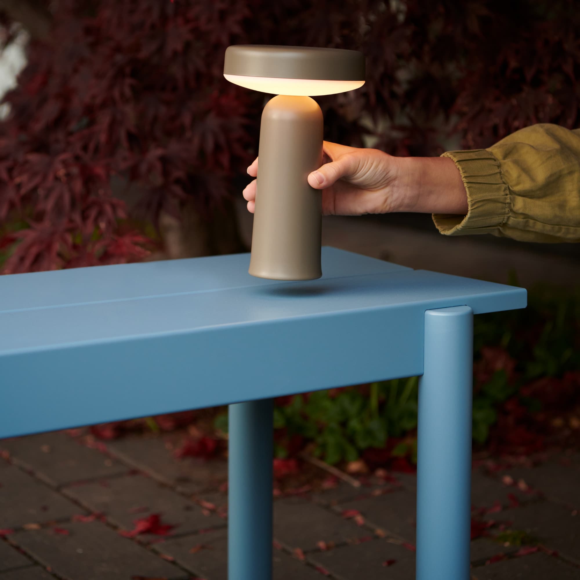 Utebenk Linear 110x34