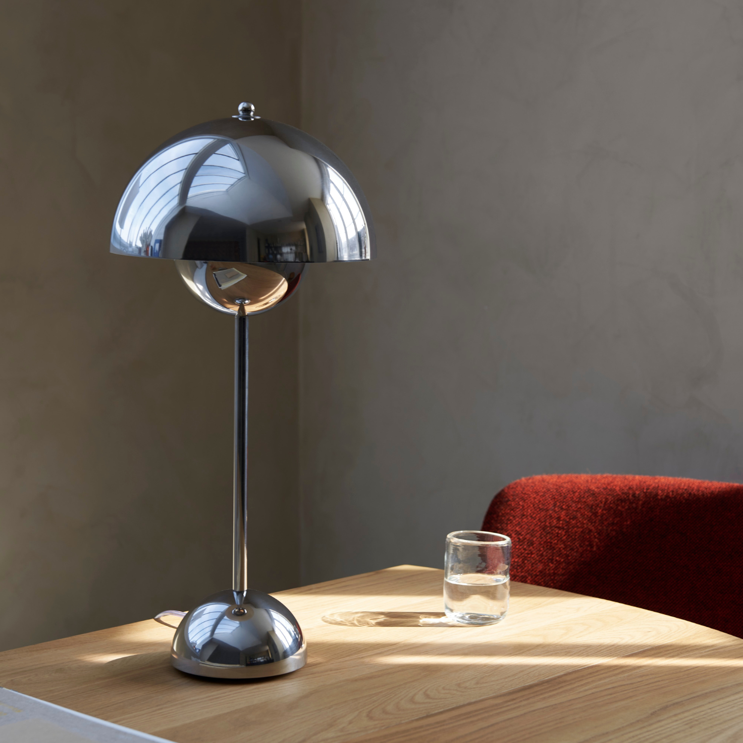 Flowerpot Bordlampe VP3 Chrome