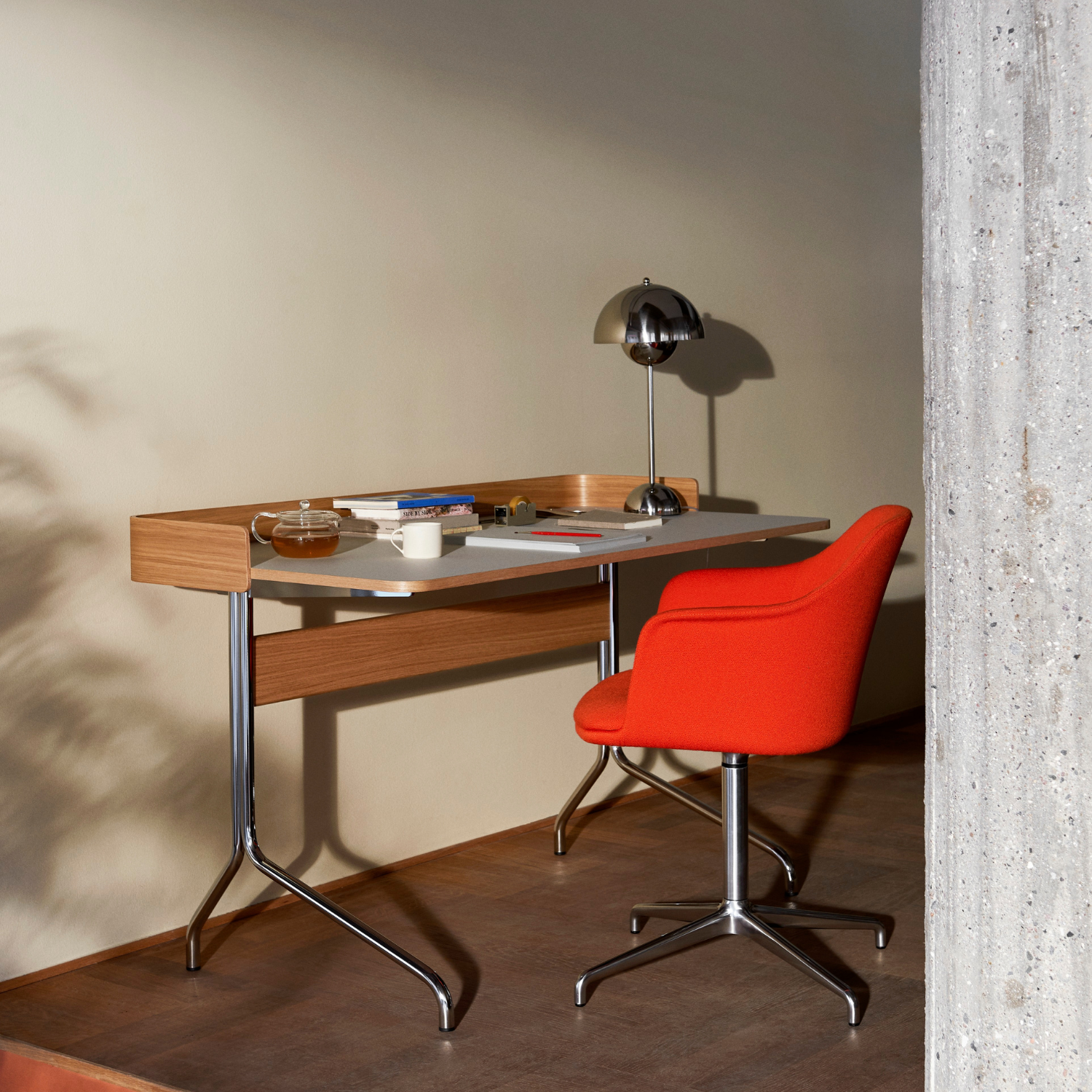 Flowerpot Bordlampe VP3 Chrome