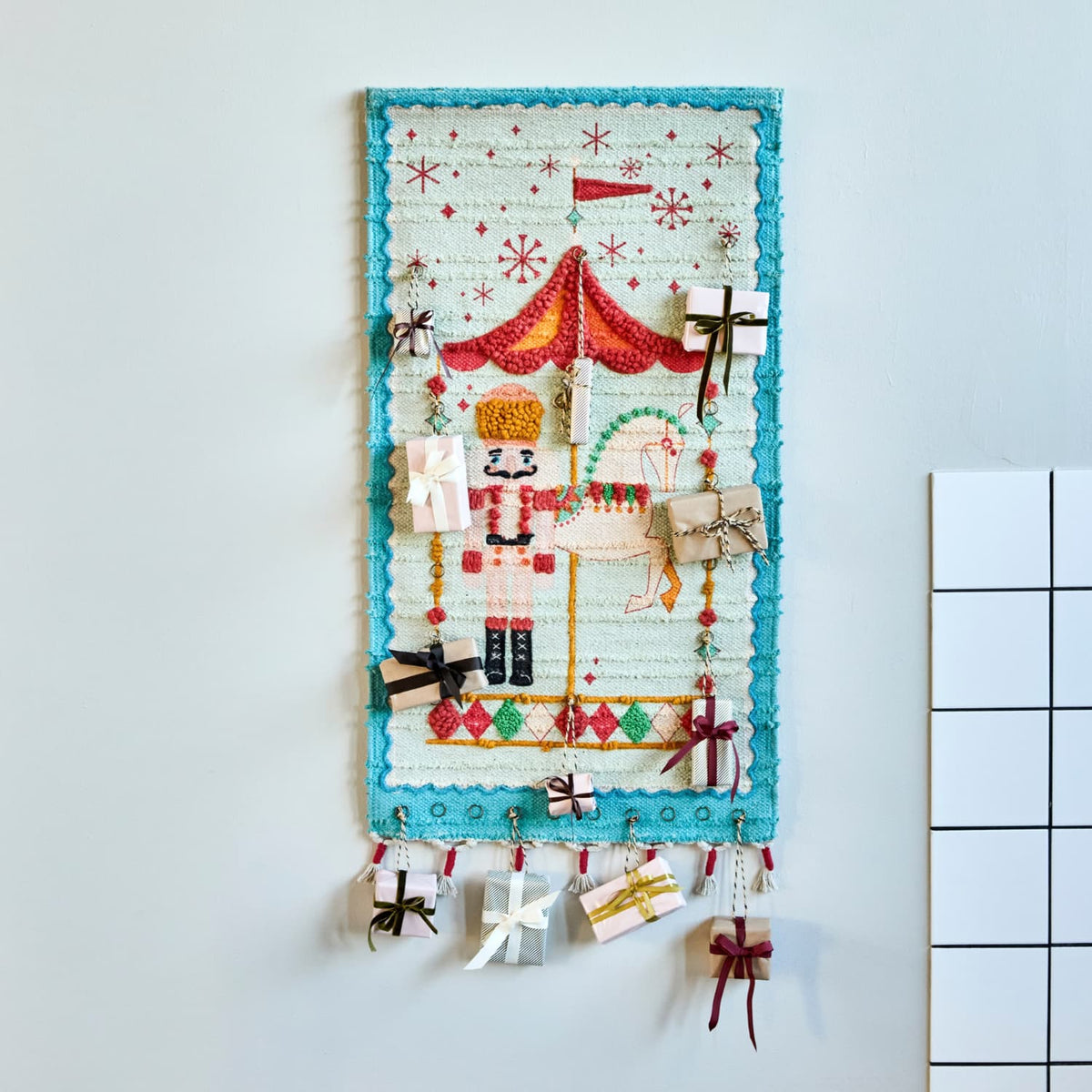 Vegghengt Pakkekalender