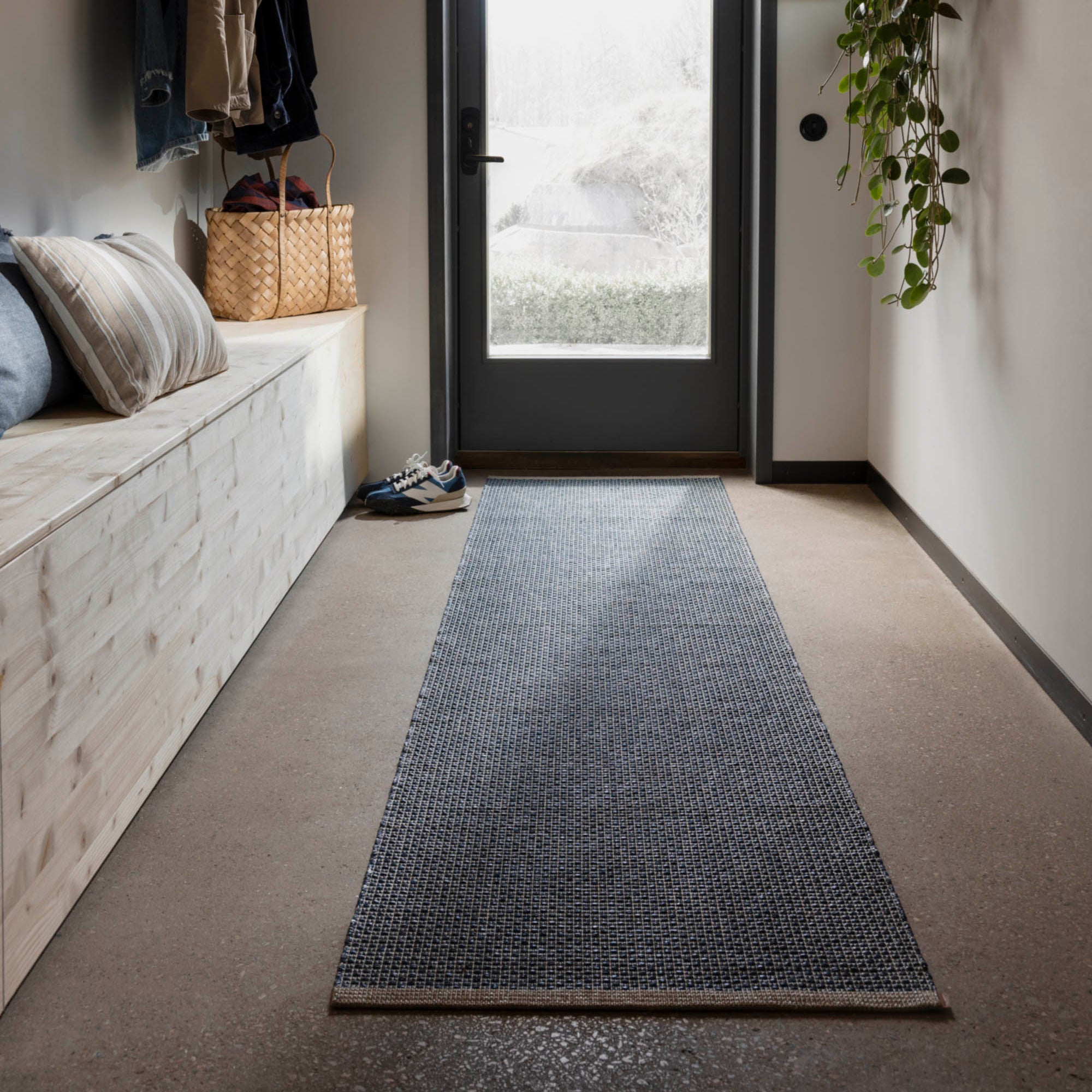 Nils Ocean Blue