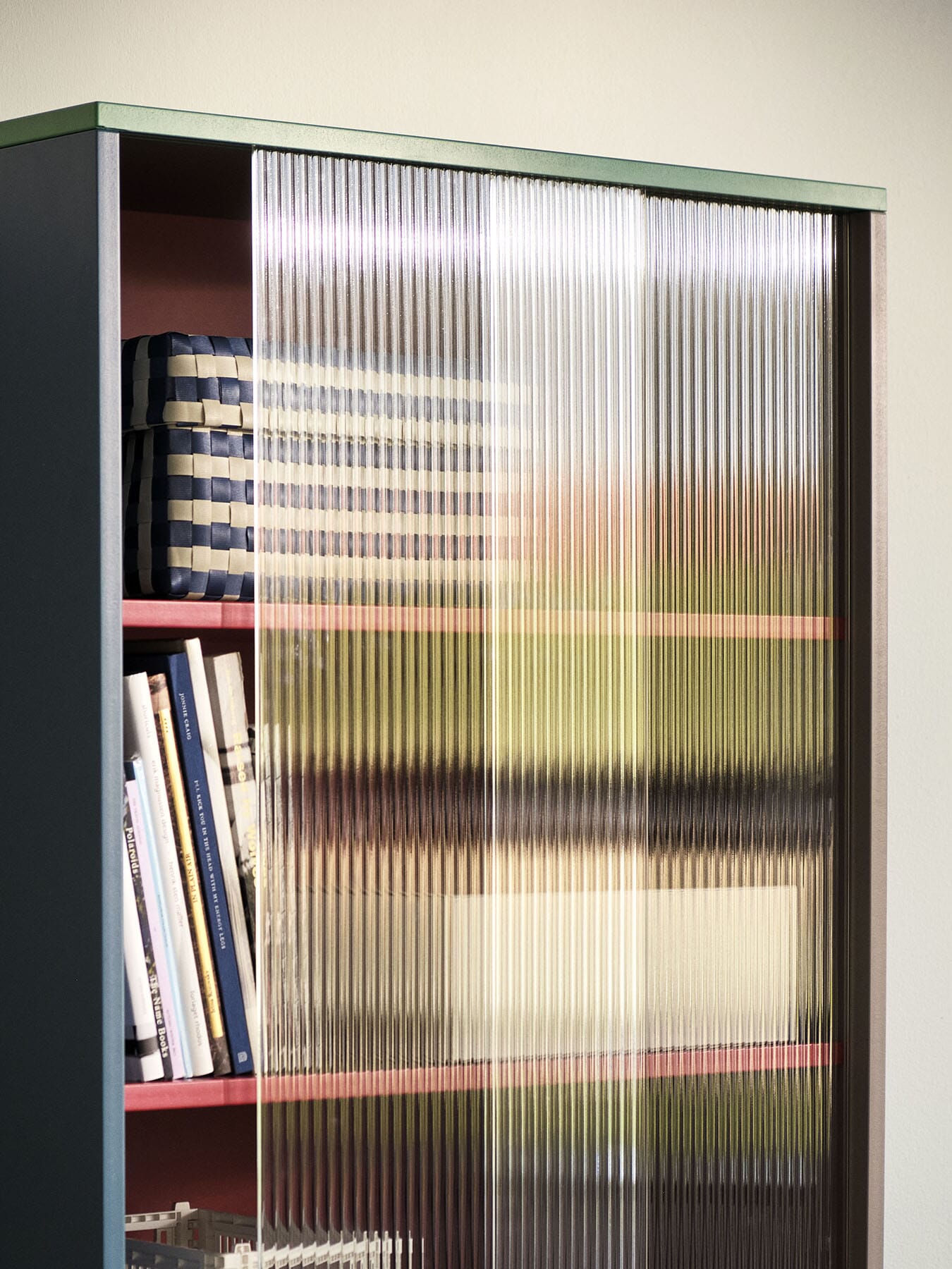 Colour Cabinet H?y med Glassd?rer - Bilde 6