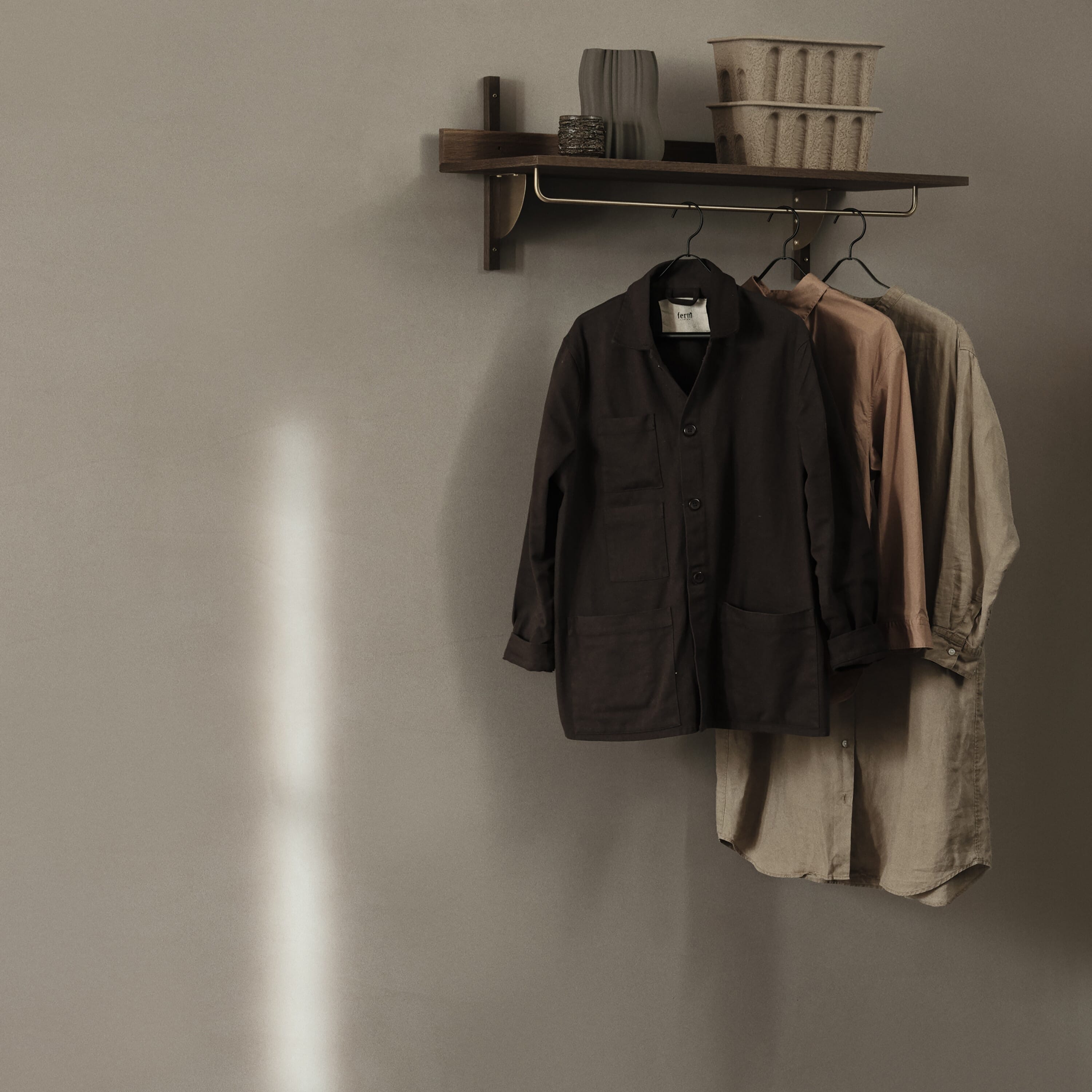 Hattehylle Sector Smoked Oak/Brass - Bilde 2