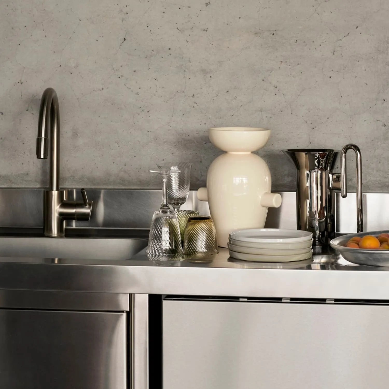 Momento Vase JH40 H28 cm Cream