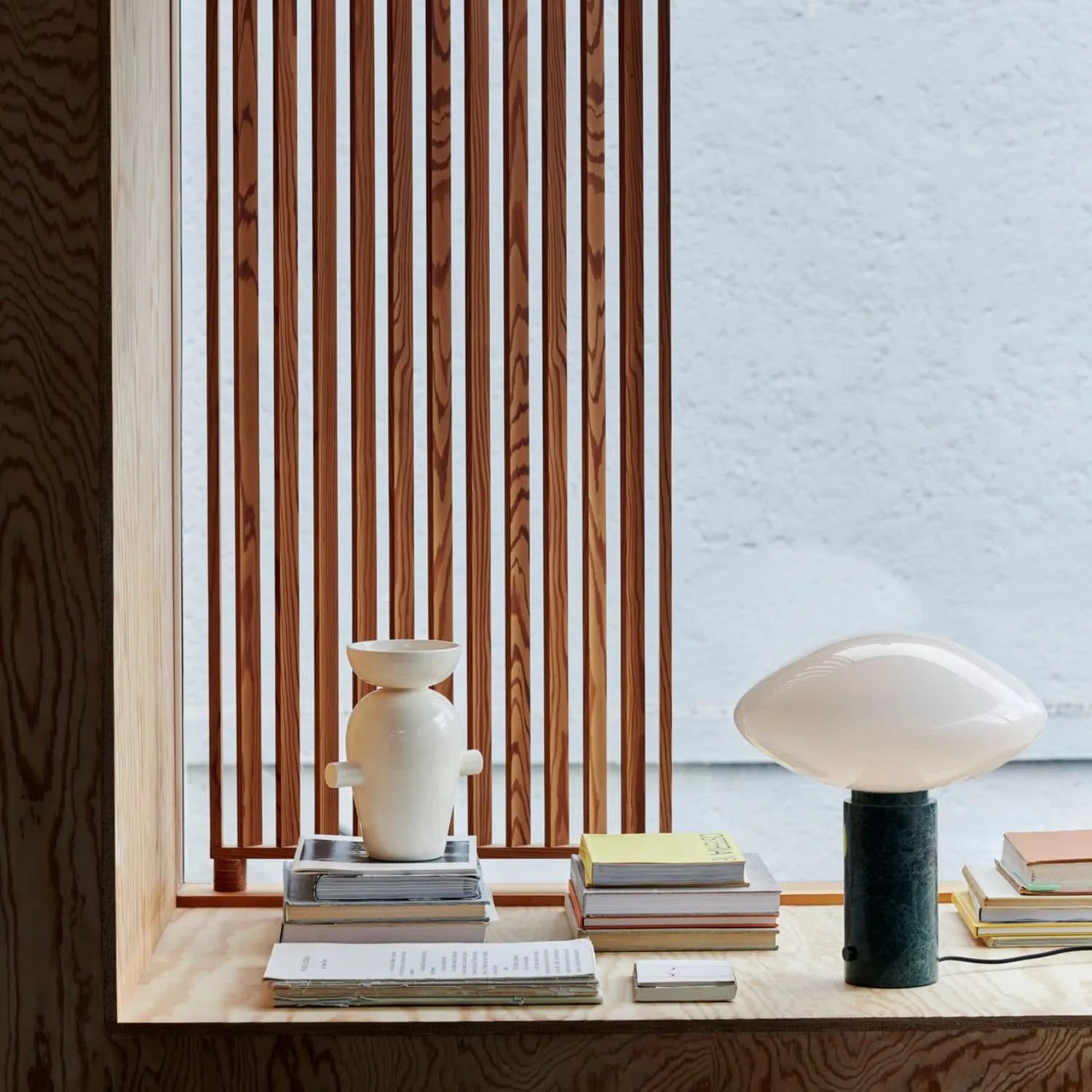 Momento Vase JH40 H28 cm Cream