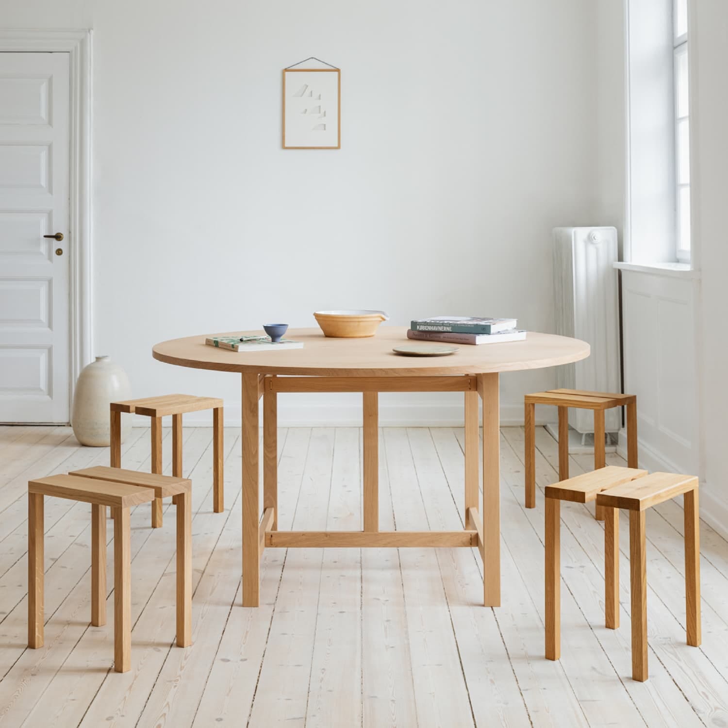 Moebe Round Dining Table Ø130 Oak - Hovedbilde