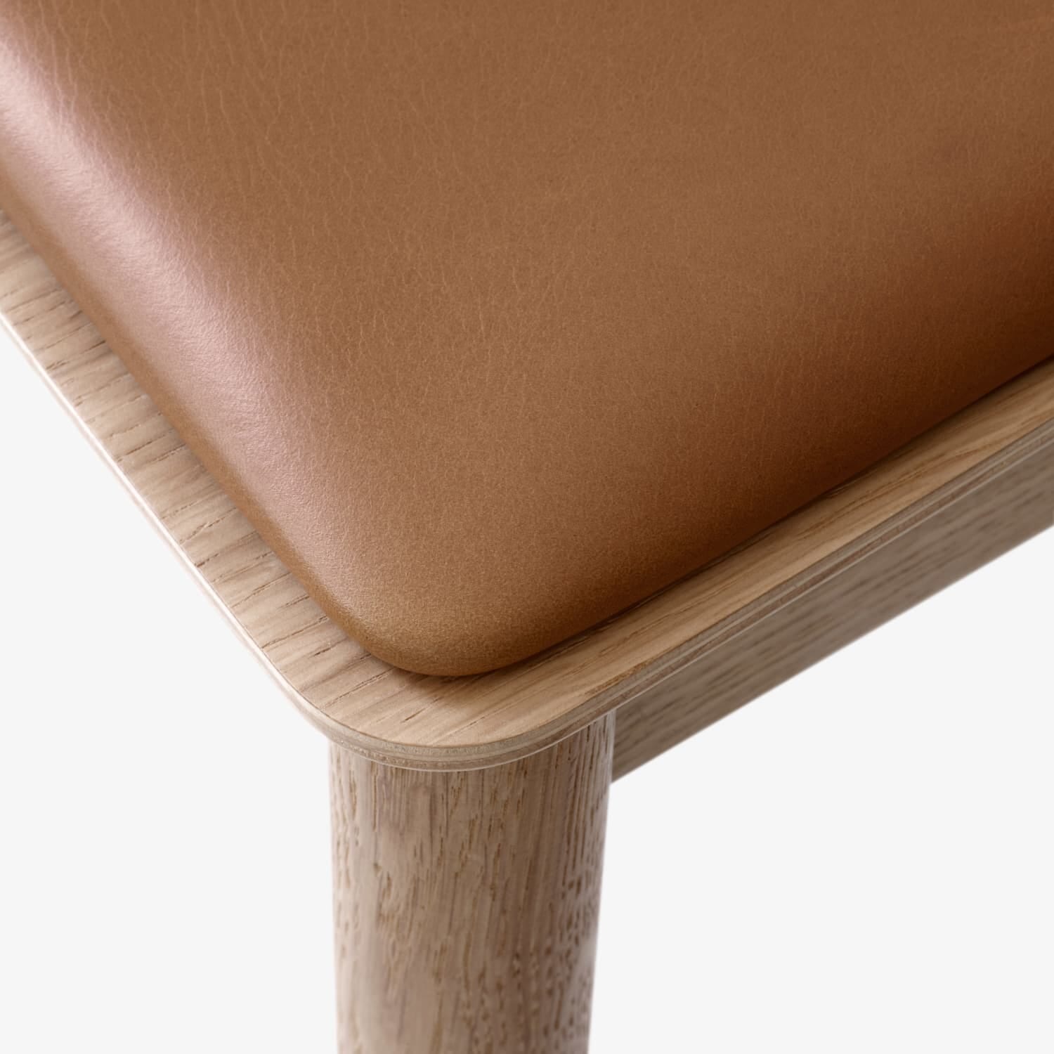 Betty Stol TK3 Solid Eik/Cognac Skinn