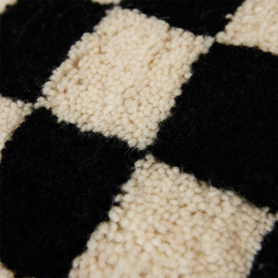 Pute Woolen Black and White Statement 50x50 - Bilde 3