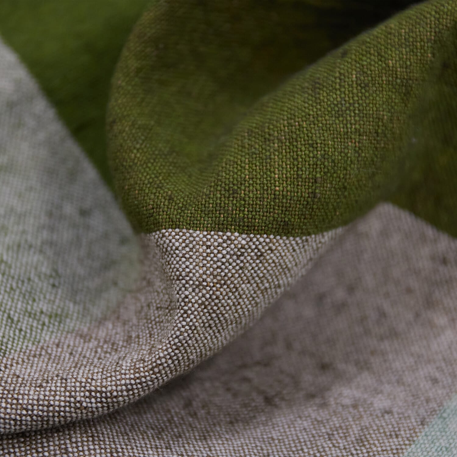 Bordduk Vida Check Mint/Olive 140x220cm