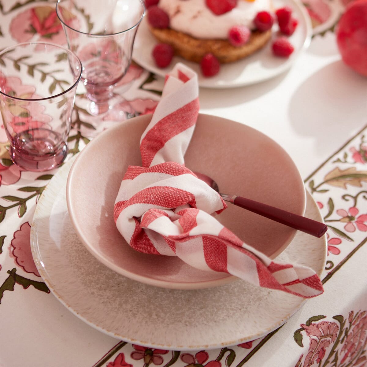 Duk Rosette Rose 150x250 - Bilde 4