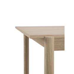 30916_Rel Linear-wood-oak-table-200-detail-6-Muuto-5000x6667-hi-res.jpg